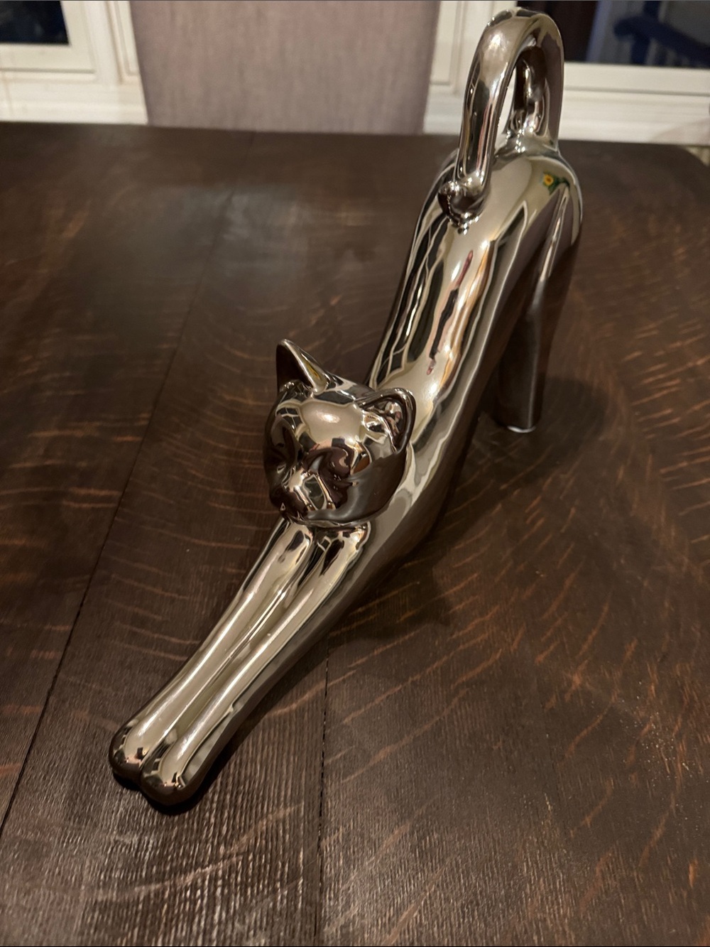 Metallic Silver Stretching Cat.